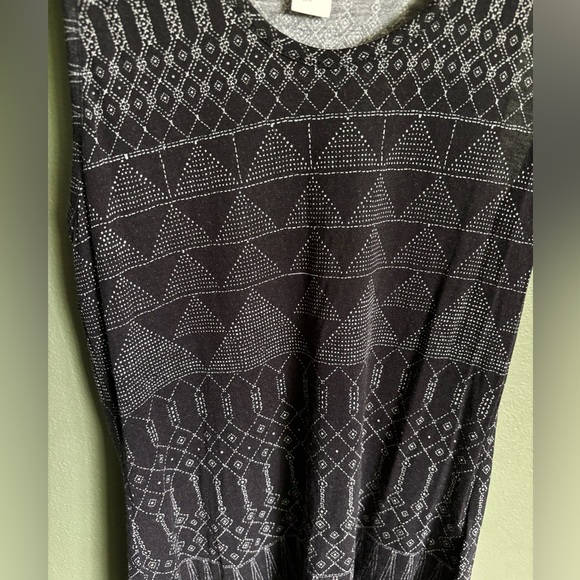 H&M Tank - Picture 2 of 4